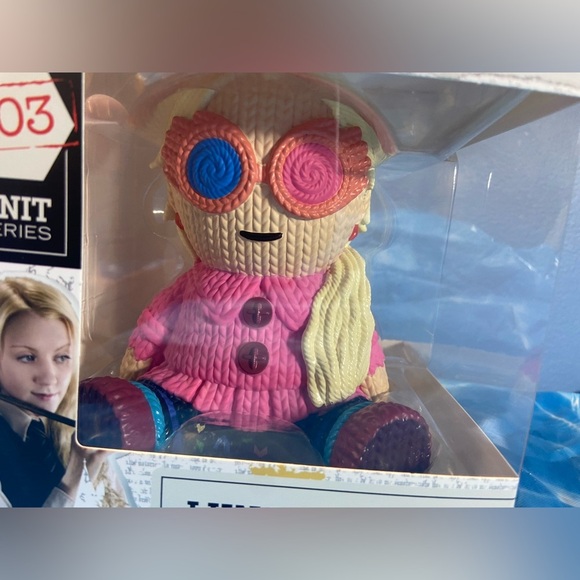 Luna Lovegood - Handmade by Robots - Vinyl Figure - BNIB 🩷 - Picture 2 of 10